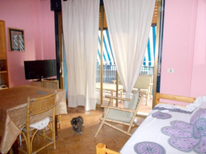One bedroom appartement at Giardini Naxos 100 m away from the beach with sea view furnished terrace and wifi, Giardini Naxos